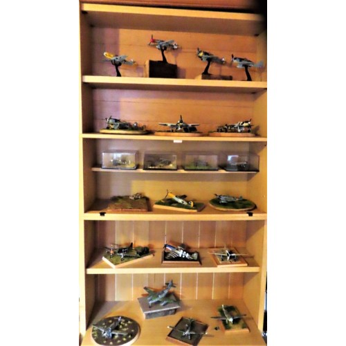 Wertvolle Flugzeugmodell-Sammlung zu verkaufen!